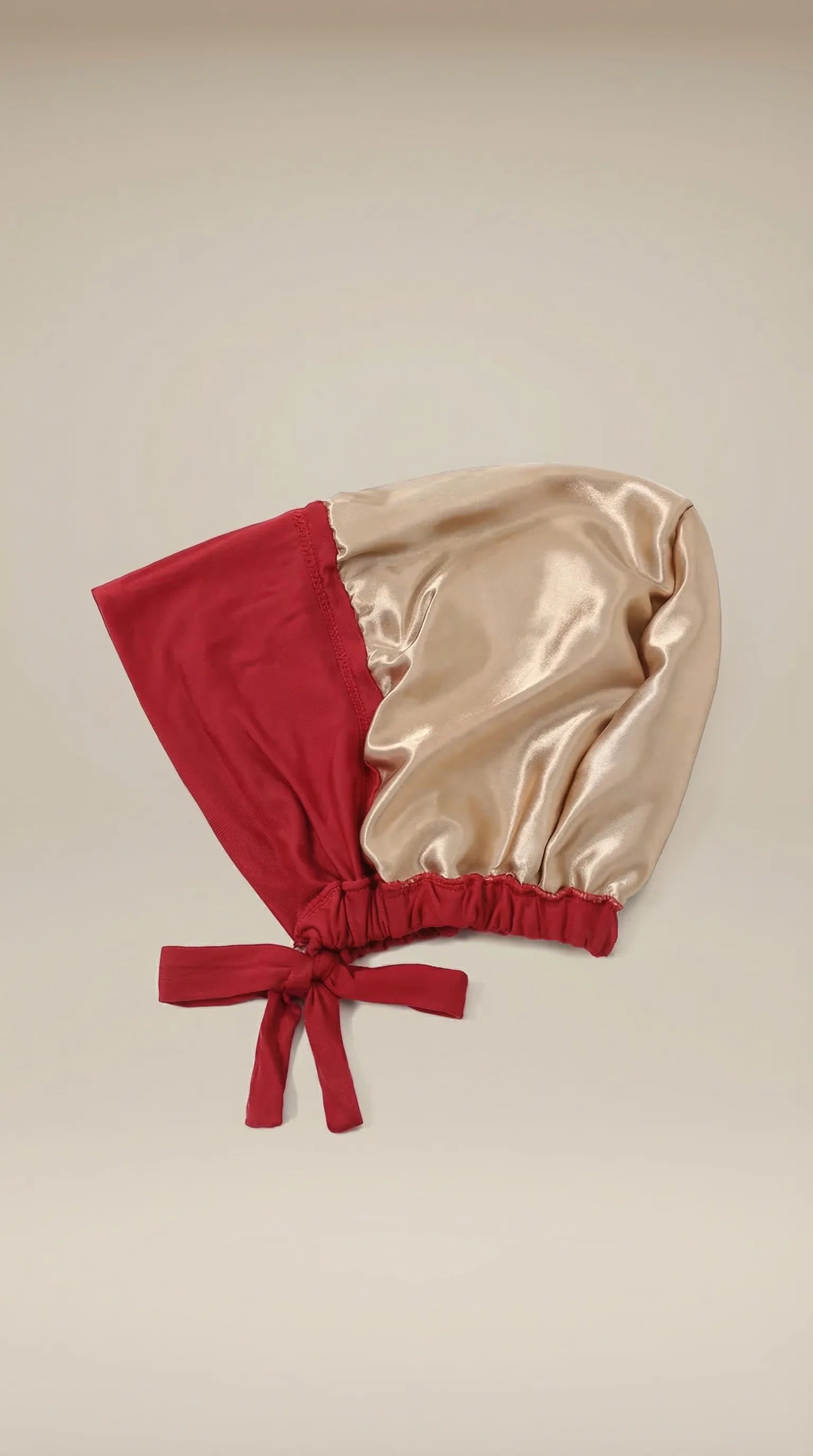 STAYPUT™ Satin-Lined Undercap
