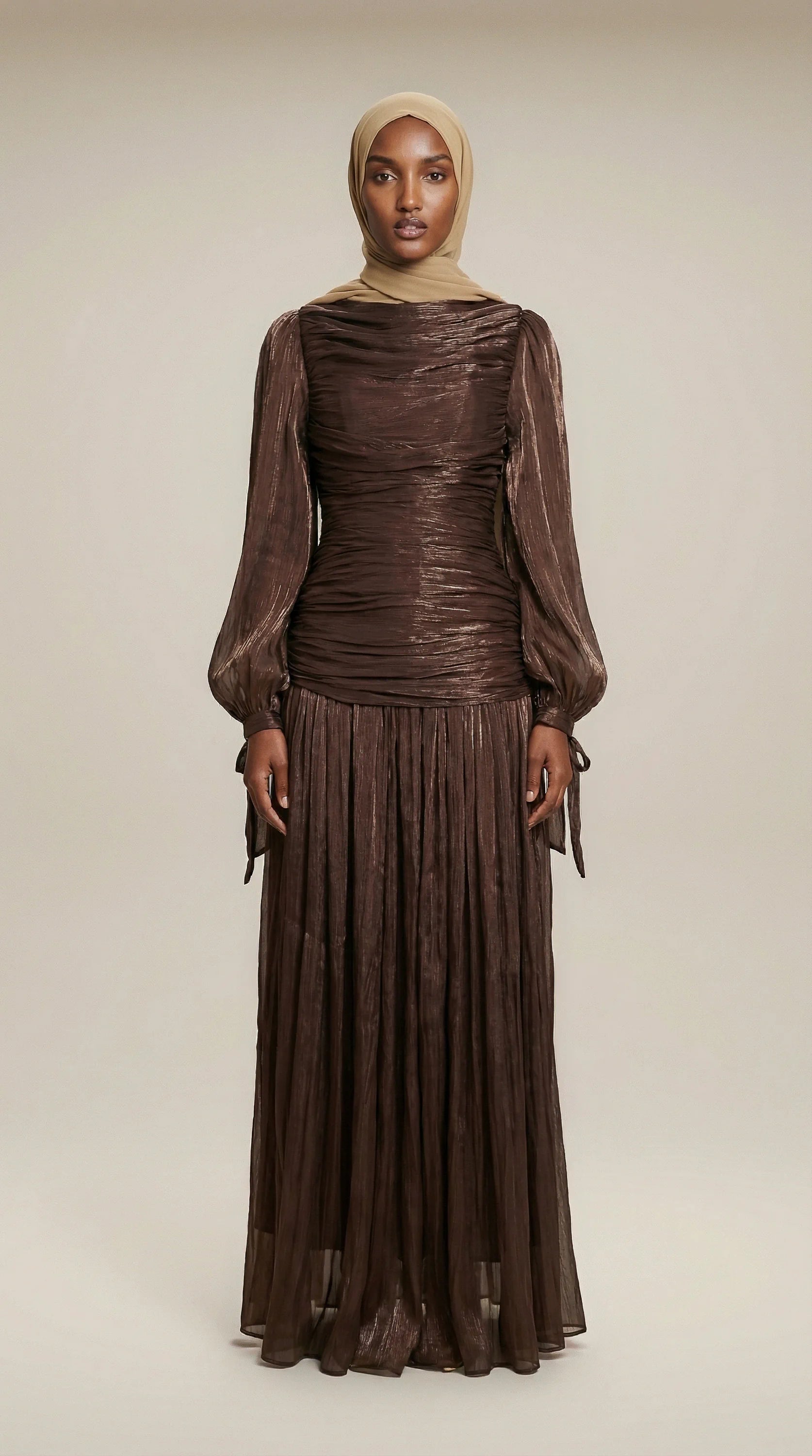 GALA-LUXE™ Ruched Lace-Back Abaya