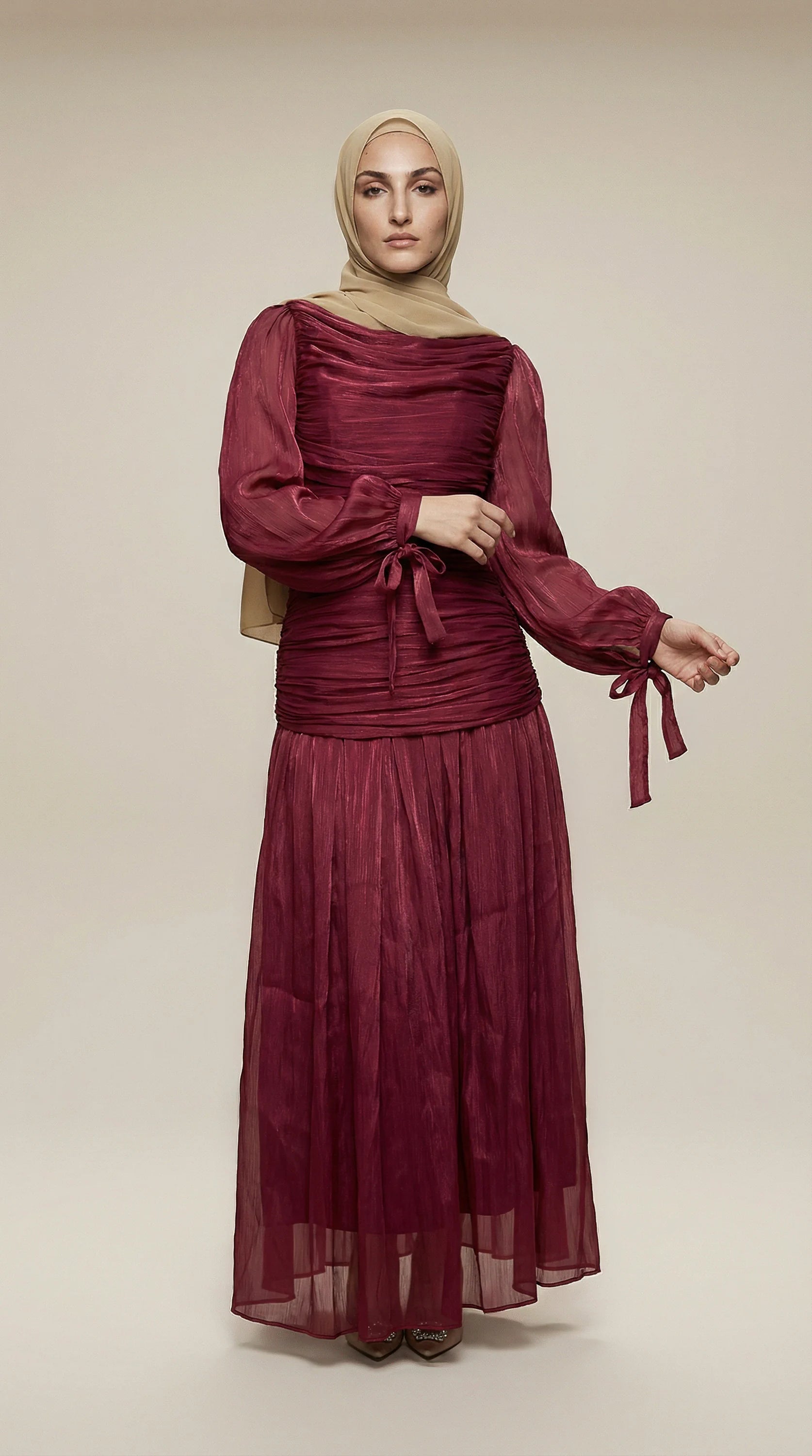 GALA-LUXE™ Ruched Lace-Back Abaya